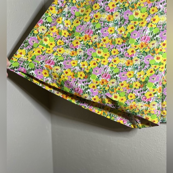 Shein Curve multicolor floral shorts - Picture 5 of 5